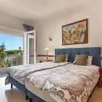 Villa Poris *